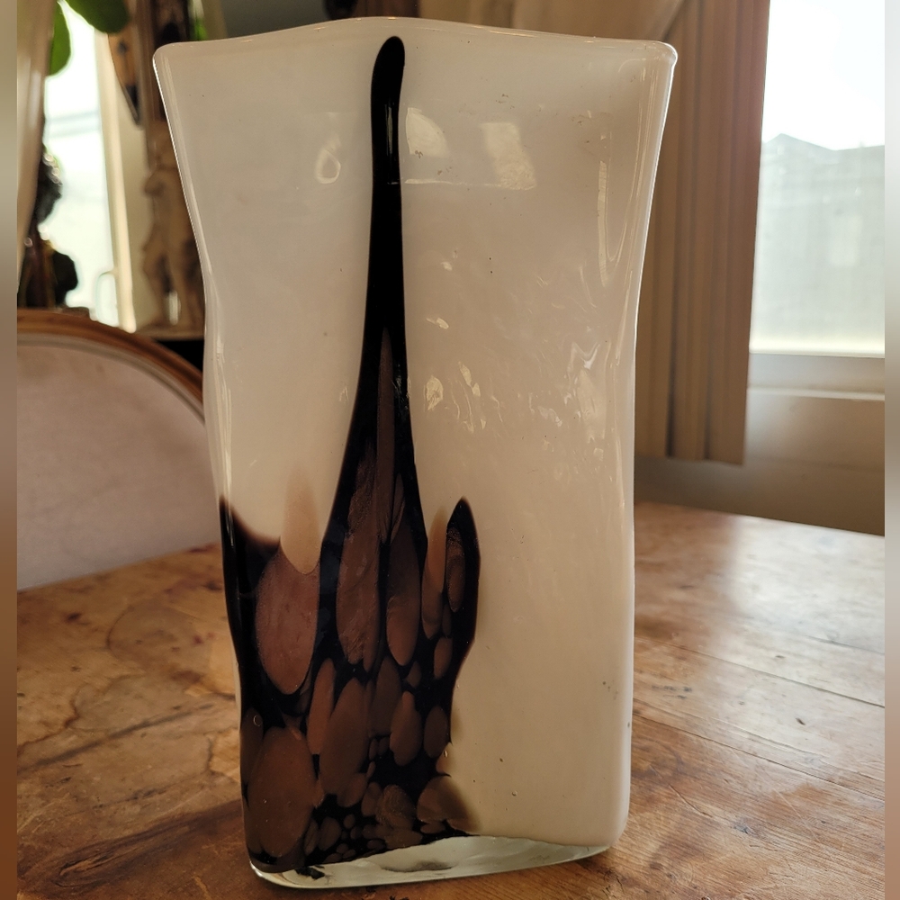 Hand Blown Art Glass Japanese Abstract Bud Vase